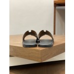 Hermes wear-resistant and anti slip rubber outsole slippers