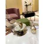 Gucci runway show water platform popular sandals