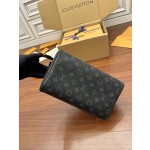 Louis Vuitton's exclusive debut model: M46354 Super Enhanced Edition
