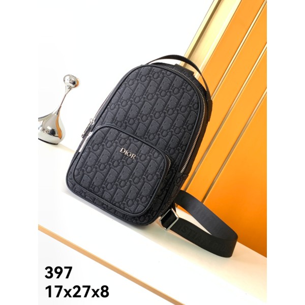 Dior- chest bag: 397# black D