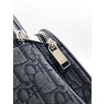 Dior- chest bag: 397# black D