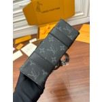 Louis Vuitton M46453