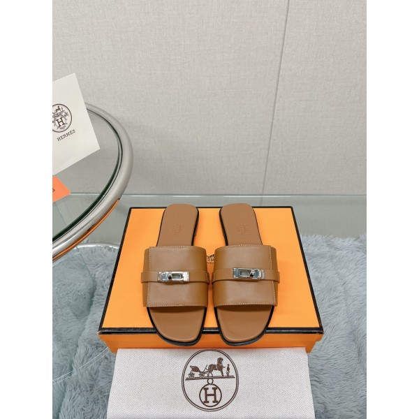 Hermes Kelly buckle up slippers