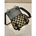 Prada embroidered fabric messenger bag 🎉 2VD034