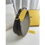 FENDI praphy Underarm Bag Old Flower Large Size: 205
