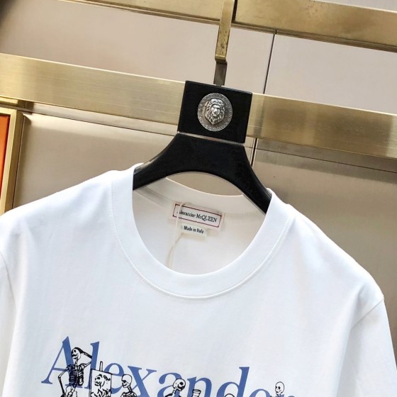 McQueen Round Neck Short Sleeve T-shirt