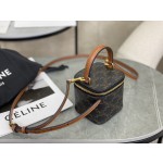 CELINE Mini Makeup Bag/Small Box Model: 10J763