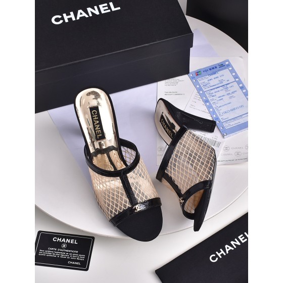CHANEL High Heel Panel