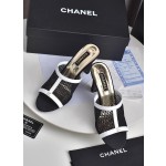 CHANEL High Heel Panel