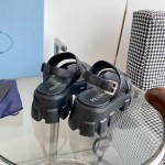 Prada 轮胎锯齿松糕厚底凉鞋