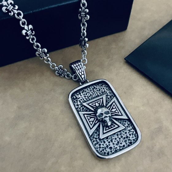 Croix Classic Retro Skull Head Pendant
