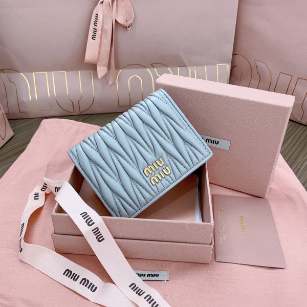 MIU MIU 5MV204: Pocket Wallet