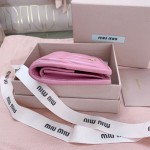 MIU MIU 5MV204: Pocket Wallet