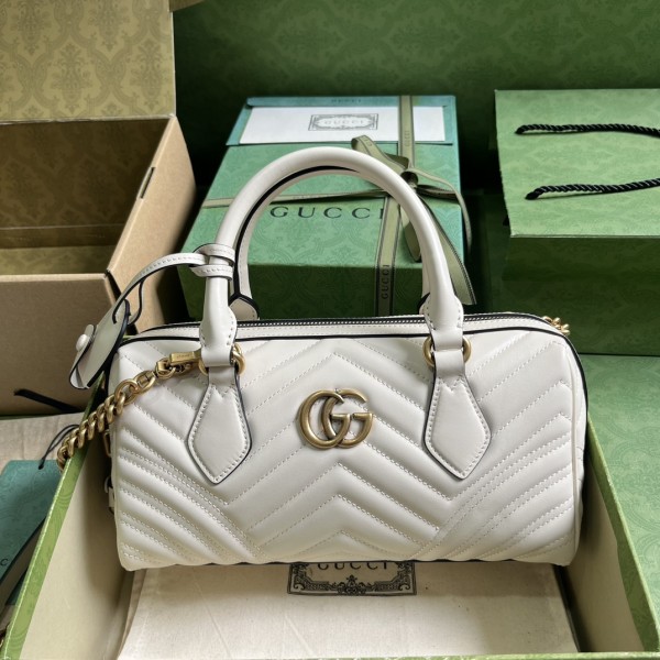 GUCCI Marmont series small handbag model: 746319