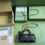 GUCCI Marmont series small handbag model: 746319
