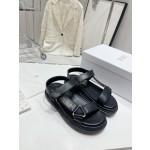 Dior's latest hot sandals