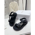 Dior's latest hot sandals