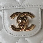 CHANEL 23A Diamond Handle CF S4141