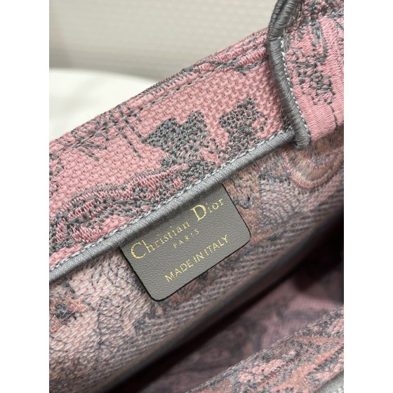 DIOR Tote tiger embroidery latest color matching
