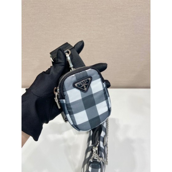 Prada plaid three in one 🎉 1BH204
