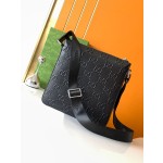 Gucci-Slanting Bag Model: New 6051-4