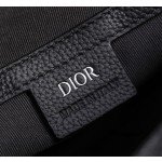 Dior saddle handbag with shoulder straps for men's clothing collection