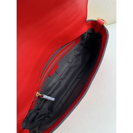 FENDI Baguette Leather Handbag Model Number: 211