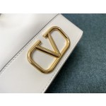 Valentino small bucket Model: 1188