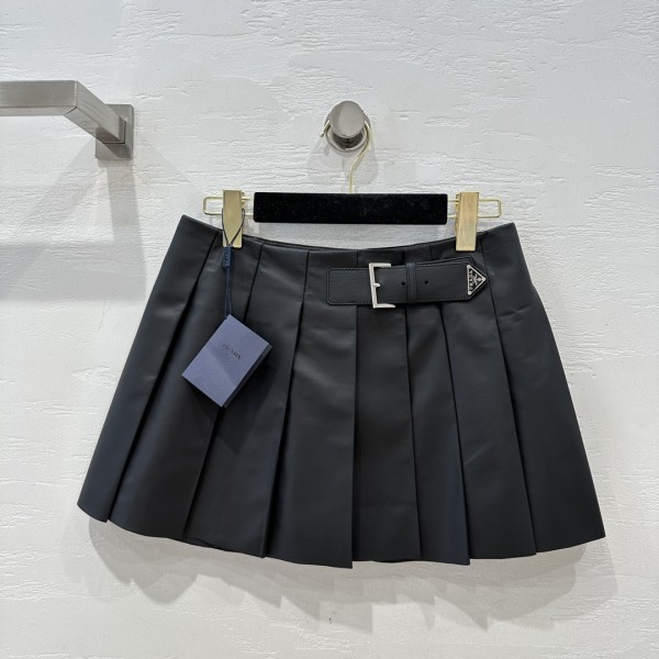 Prada Functional Temperament Women's Team Style