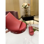 Gucci runway show water platform popular sandals