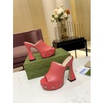 Gucci runway show water platform popular sandals