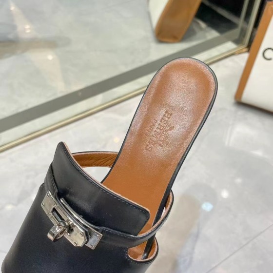 Hermes genuine leather outsole, combined with small square heels