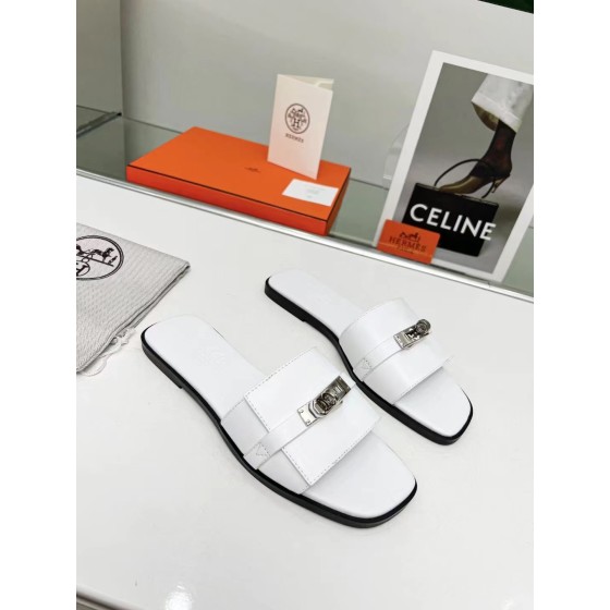 Hermes flat heeled slippers
