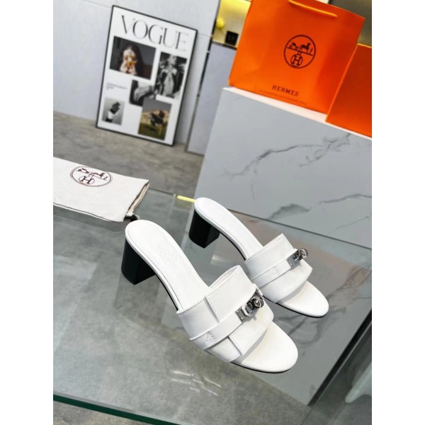 Hermes genuine leather outsole, combined with small square heels