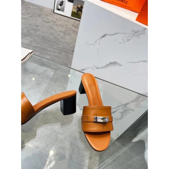 Hermes genuine leather outsole, combined with small square heels