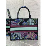 Dior Tote's latest concept zoo spring and summer series8001