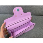 Valentino calfskin handbag ️Model: 1133