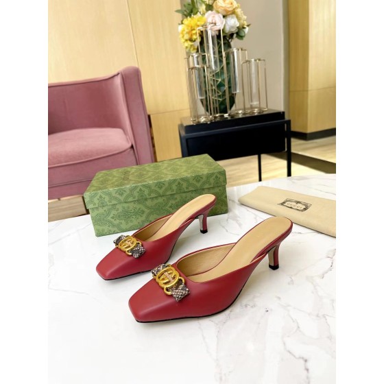 Gucci's latest high-heeled slippers