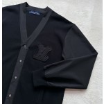 Louis Vuitton... Big Zhangzi Knitted V-neck Technology Spliced Cardigan Coat