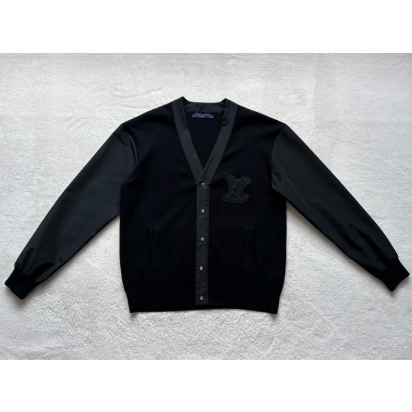 Louis Vuitton... Big Zhangzi Knitted V-neck Technology Spliced Cardigan Coat