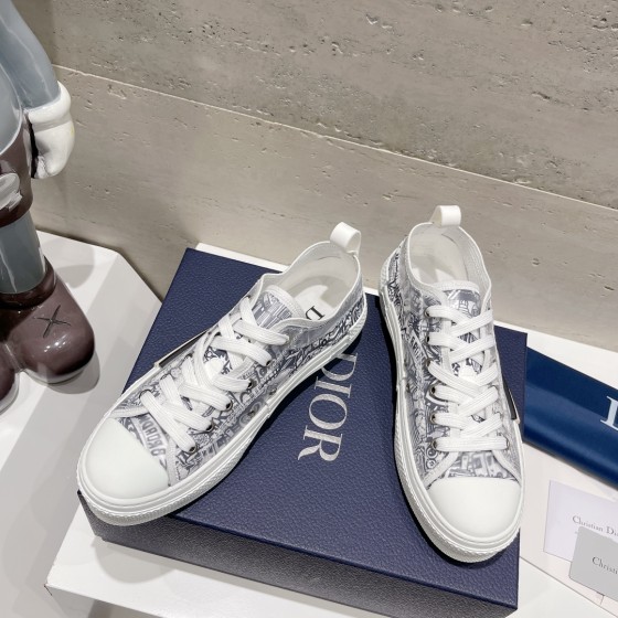 Dior letters, film, lace up casual shoes
