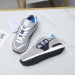 Valentino's latest casual color matching sneakers are minimalist, fashionable, and low cut men's and women's shoes