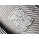 𝐋𝐎𝐔𝐈𝐒𝐕𝐔𝐈𝐓𝐓𝐎𝐍 M22842 black top leather this Fastline messenger bag