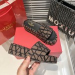 Valentino thick sole slippers