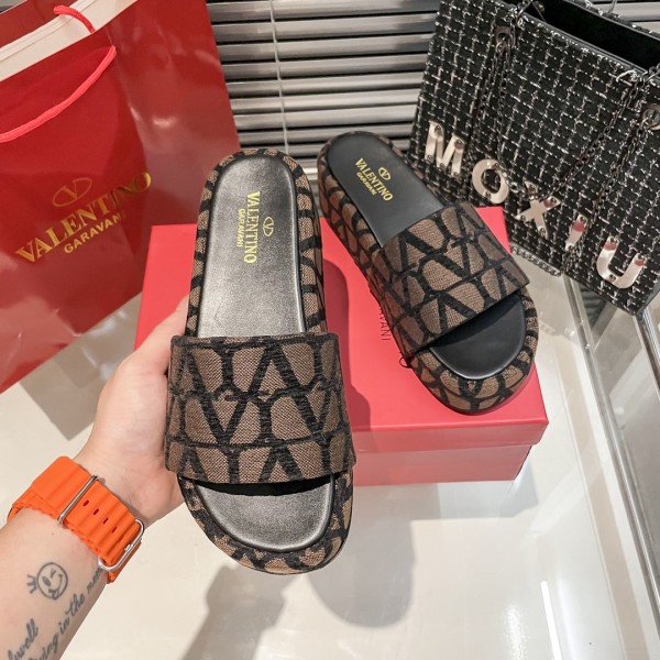 Valentino thick sole slippers