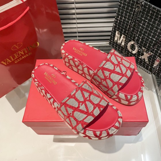 Valentino thick sole slippers