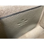 Valentino 邮差包 型号：0181