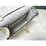 Valentino Messenger Bag Model: 0181