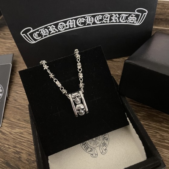 Croix Classic Retro Skeleton Ring Pendant