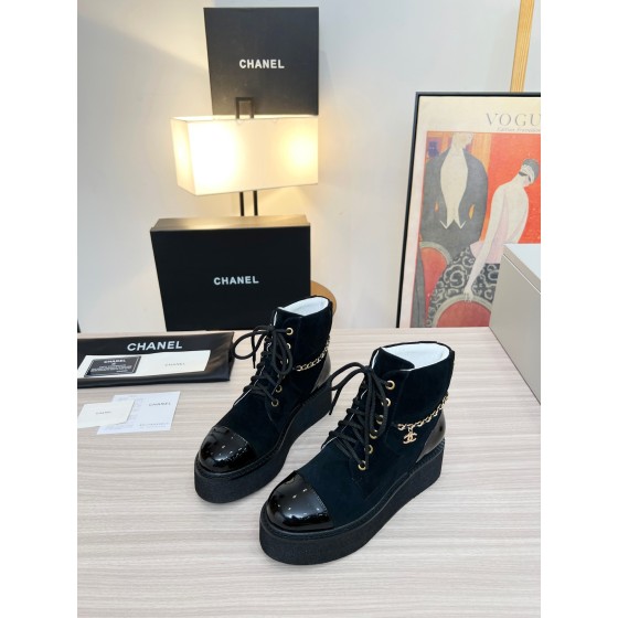 CHANEL Chain Thick Sole Boots